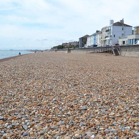 Fairlight View Apartment Folkestone Exterior photo